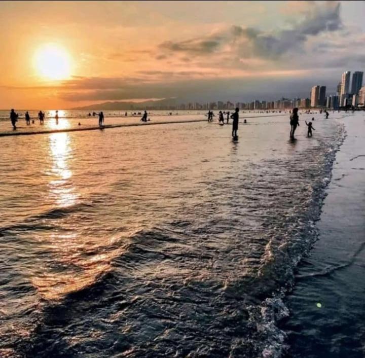 Apartamento Completo Pertinho Da Praia! Wi-Fi E Muito Mais Praia Grande  Extérieur photo